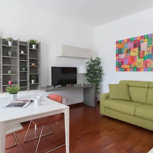 https://italianway-masaccio-18-b.it-lombardy.com
